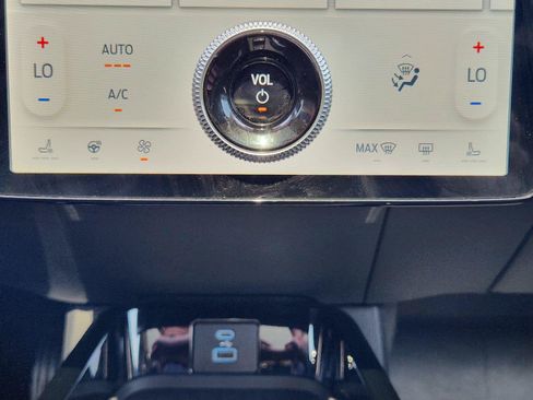 Used 2023 Ford Mustang Mach-E Premium RWD image 28