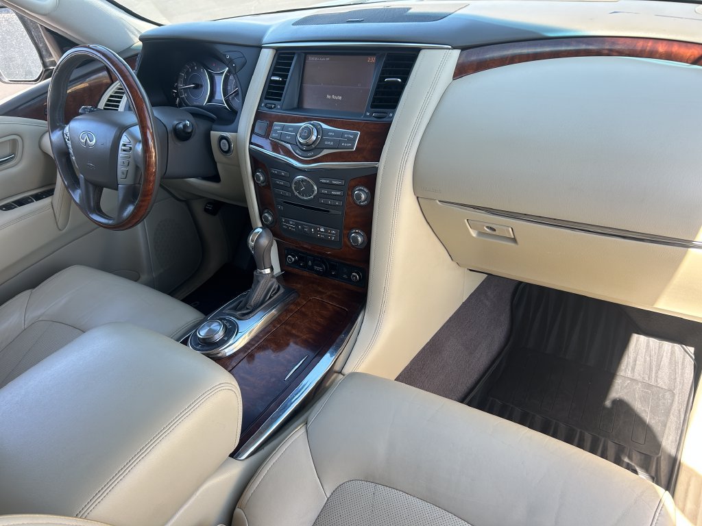 Used 2017 INFINITI QX80 4WD w/ Deluxe Technology Package image 40