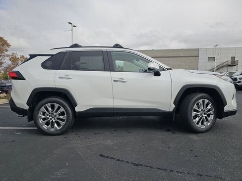 Certified 2025 Toyota RAV4 Limited w/ Advanced Technology Package image 28