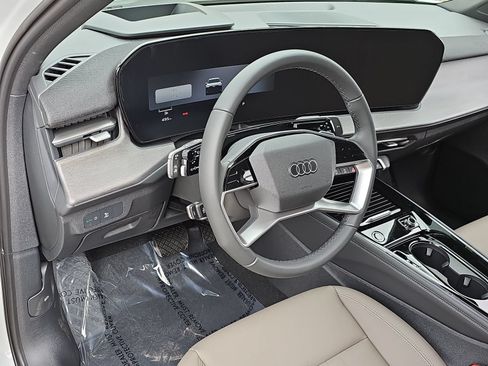 New 2026 Audi Q3 quattro 2.0T AWD/4WD image 17