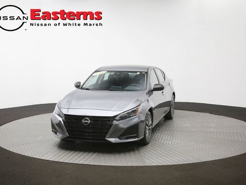 Used 2025 Nissan Altima 2.5 SV FWD image 52
