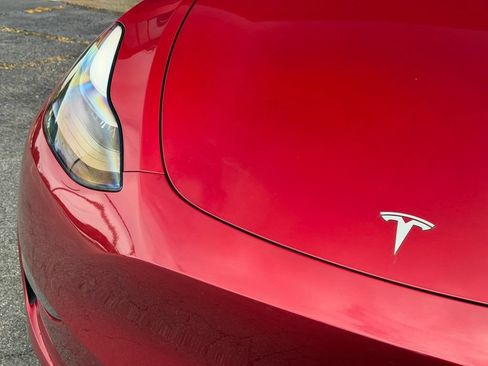 Used 2024 Tesla Model Y Long Range AWD/4WD image 6