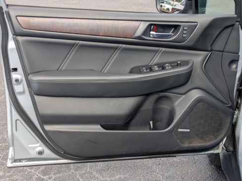 Used 2019 Subaru Outback 2.5i Limited image 19