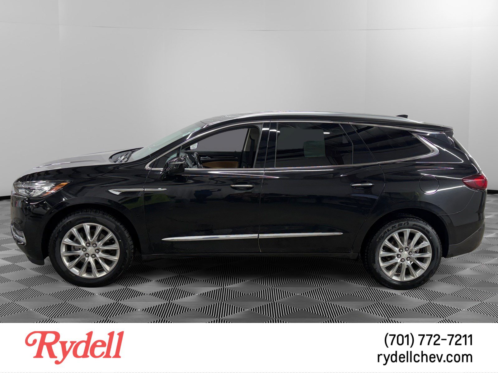 Used 2019 Buick Enclave Premium w/ Experience Buick Package AWD/4WD image 2