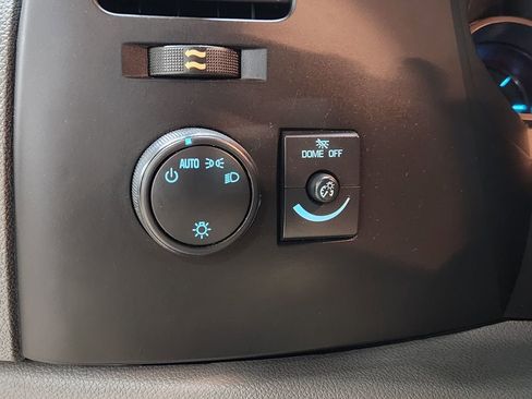 Used 2011 Chevrolet Silverado 1500 W/T image 37