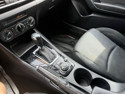 Used 2016 MAZDA MAZDA3 i Touring FWD image 12