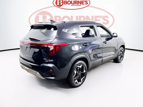 Used 2025 Kia Seltos S image 10