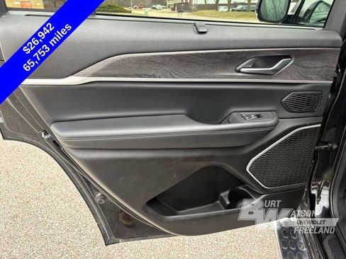 Used 2022 Jeep Grand Cherokee L Limited w/ Luxury Tech Group II image 27