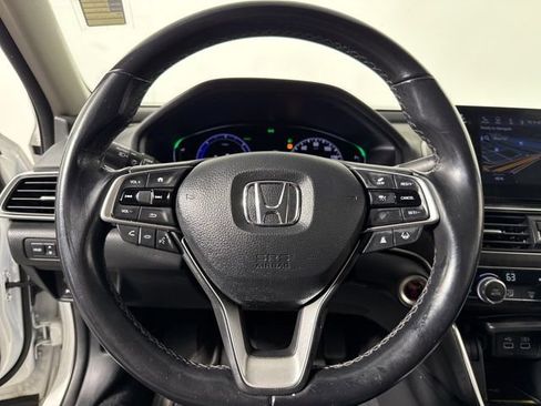 Used 2022 Honda Accord Touring image 17