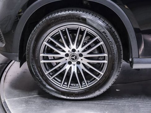 Certified 2025 Mercedes-Benz GLC 300 image 10