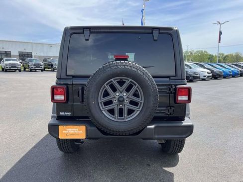 Certified 2025 Jeep Wrangler Unlimited Sport AWD/4WD image 6