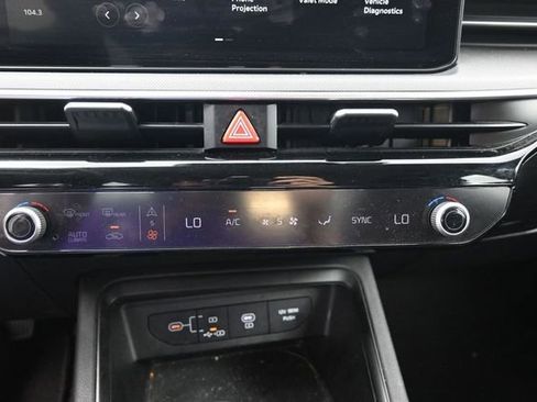 Used 2025 Kia K5 LXS FWD image 24