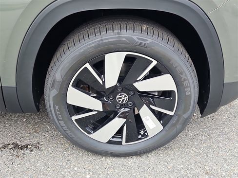 New 2026 Volkswagen Atlas Cross Sport SEL image 4