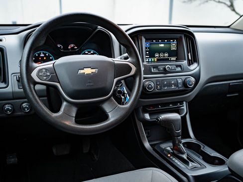 Used 2021 Chevrolet Colorado W/T w/ Custom Special Edition image 4