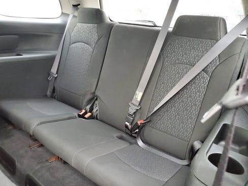 Used 2016 GMC Acadia SL image 9