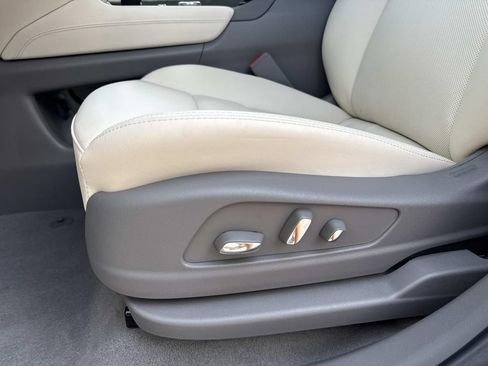 New 2026 Cadillac XT5 Premium Luxury w/ Driver Assist Package FWD image 20
