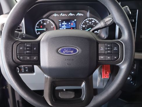 Used 2024 Ford F250 XL w/ STX Appearance Package AWD/4WD image 3