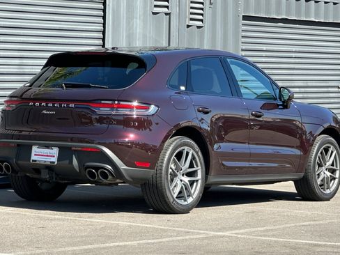 Used 2025 Porsche Macan AWD/4WD image 8