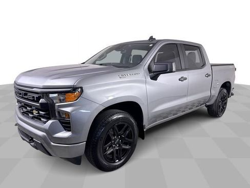 Used 2023 Chevrolet Silverado 1500 Custom image 1