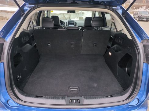 Used 2023 Ford Edge SEL image 21