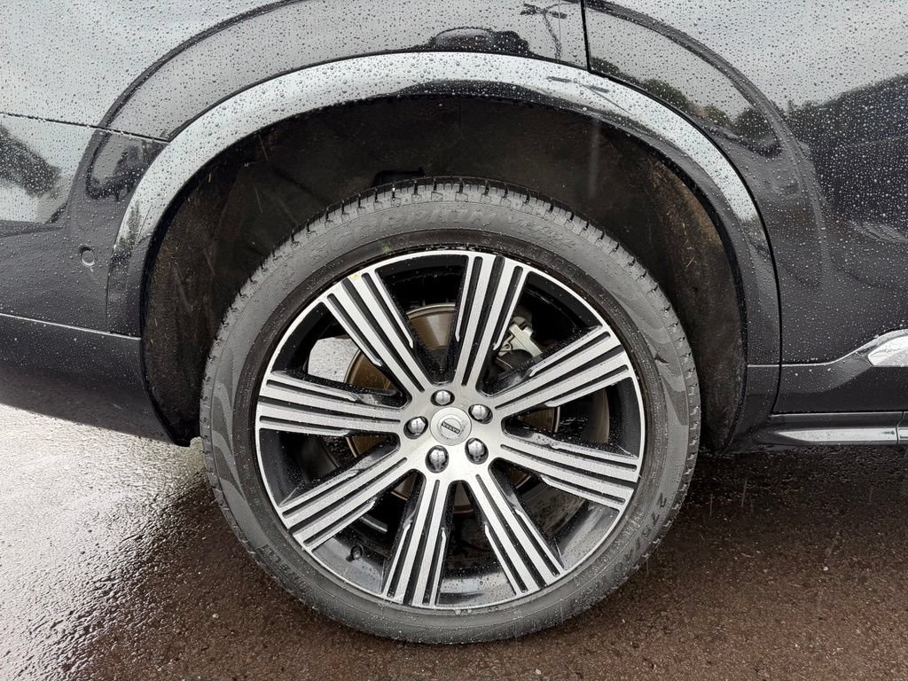 Used 2024 Volvo XC90 T8 Ultimate w/ Protection Package Premier AWD/4WD image 10