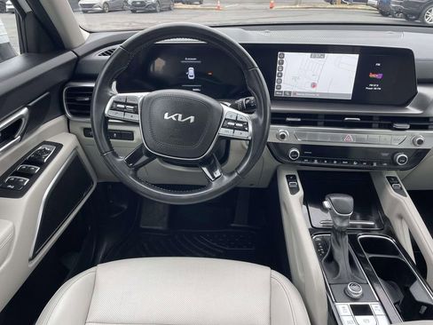 Certified 2023 Kia Telluride S w/ S Sunroof Package image 28