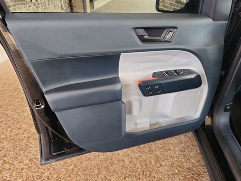 Used 2024 Ford Maverick XLT w/ XLT Luxury Package image 9