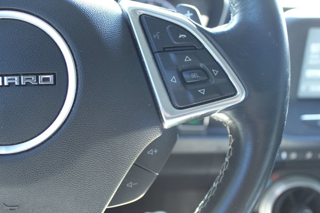 Used 2016 Chevrolet Camaro LT RWD image 23