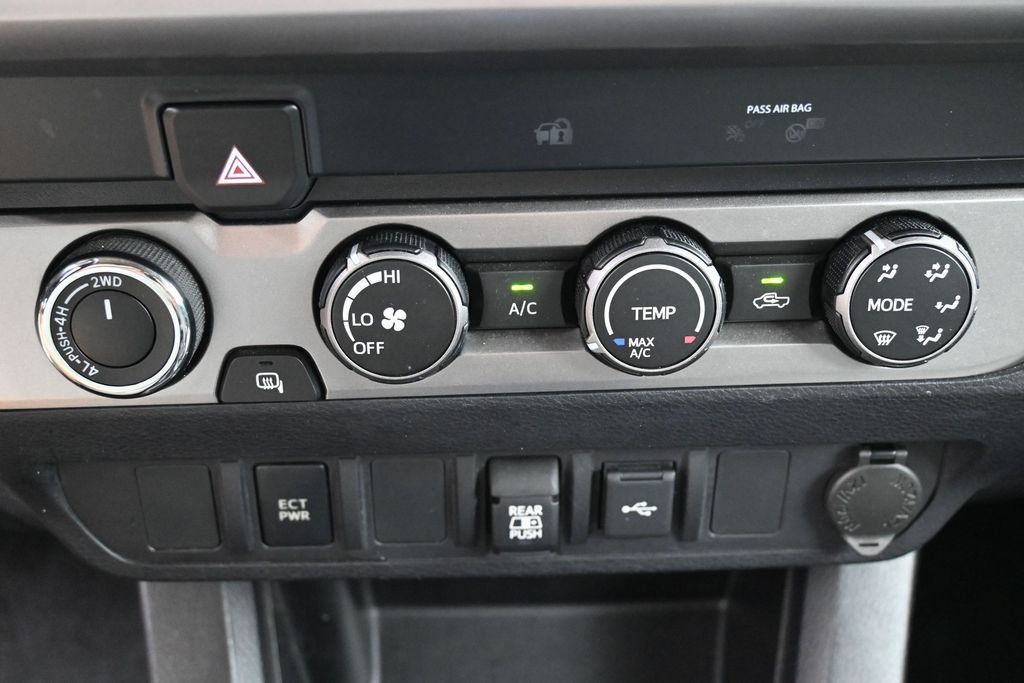 Certified 2020 Toyota Tacoma SR5 AWD/4WD image 22