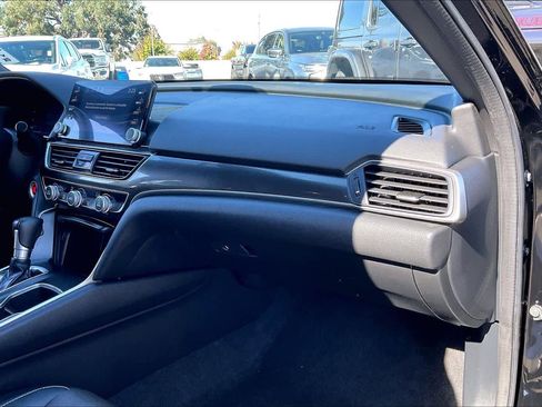 Used 2022 Honda Accord Sport image 17