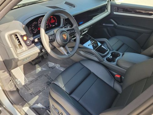 New 2026 Porsche Cayenne AWD/4WD image 4