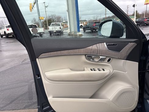 Certified 2023 Volvo XC90 B6 Plus w/ Protection Package Premier image 15