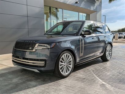 New 2025 Land Rover Range Rover SE