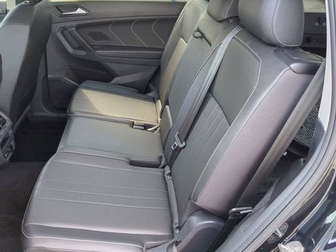 Certified 2023 Volkswagen Tiguan SE image 15