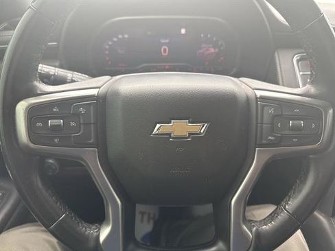 Used 2022 Chevrolet Suburban LT AWD/4WD image 36