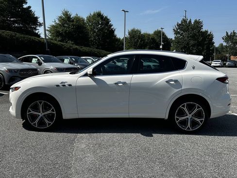Used 2023 Maserati Levante GT AWD/4WD image 4