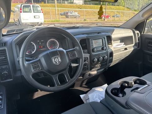 Used 2018 RAM 1500 Express w/ Express Value Package AWD/4WD image 11