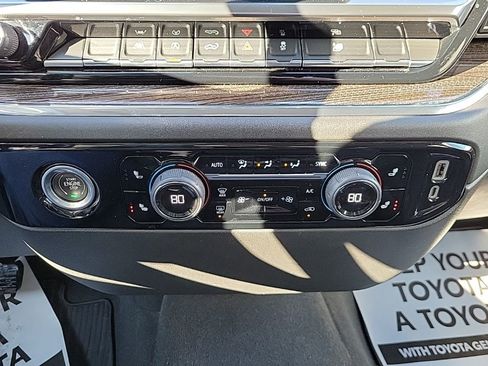 Used 2023 Chevrolet Silverado 1500 LT image 21