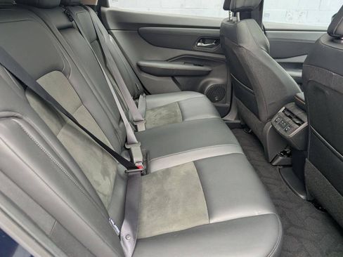 Used 2024 Nissan Ariya AWD image 9