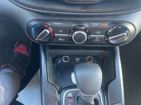 Used 2020 Kia Soul LX image 21