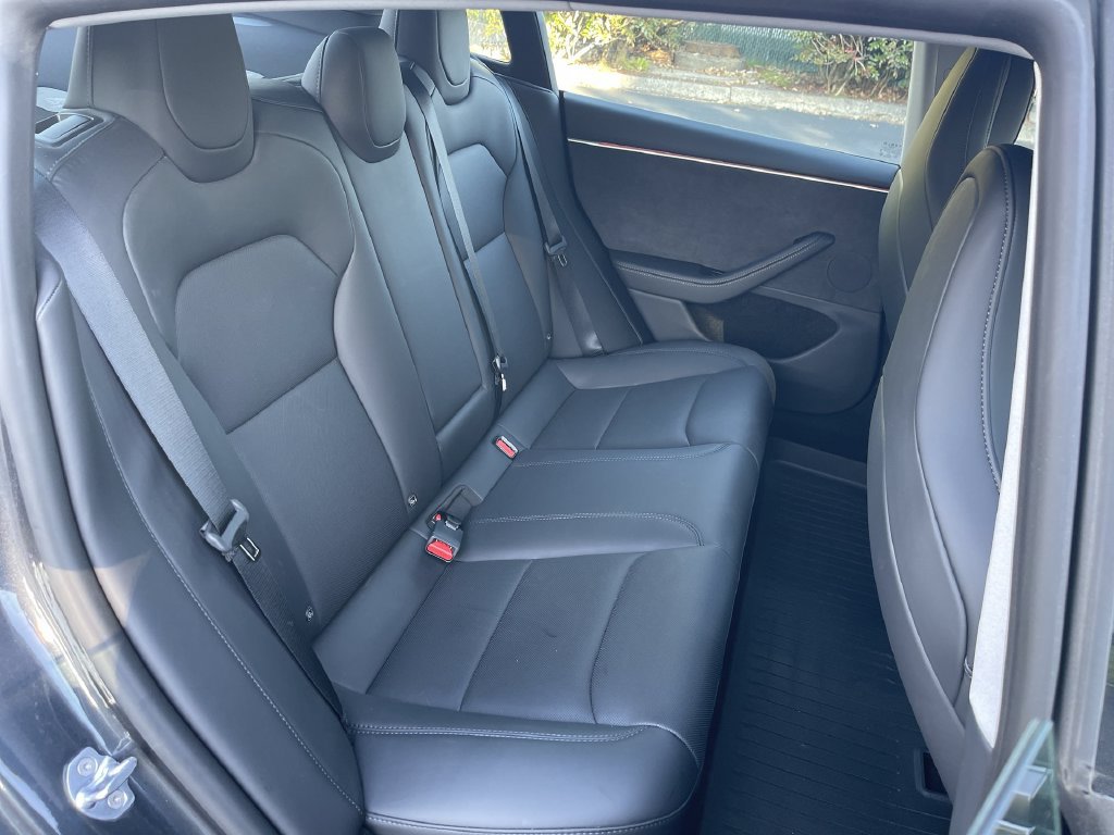 Used 2025 Tesla Model 3 Performance AWD/4WD image 25