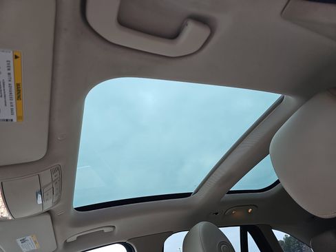 Used 2020 Mercedes-Benz GLC 300 image 31