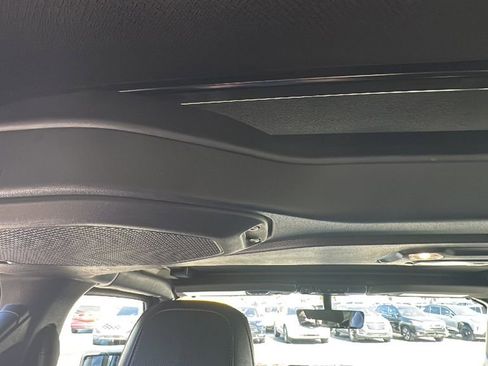 Used 2022 Jeep Wrangler Unlimited Sahara image 20