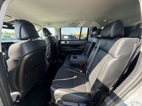 Used 2025 Hyundai Santa Fe SEL image 27