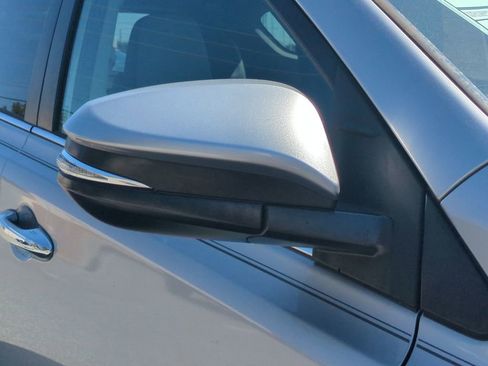 Used 2018 Toyota RAV4 Limited image 20