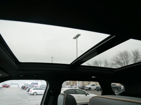 Used 2024 Chevrolet Blazer Premier w/ Driver Confidence II Package image 32