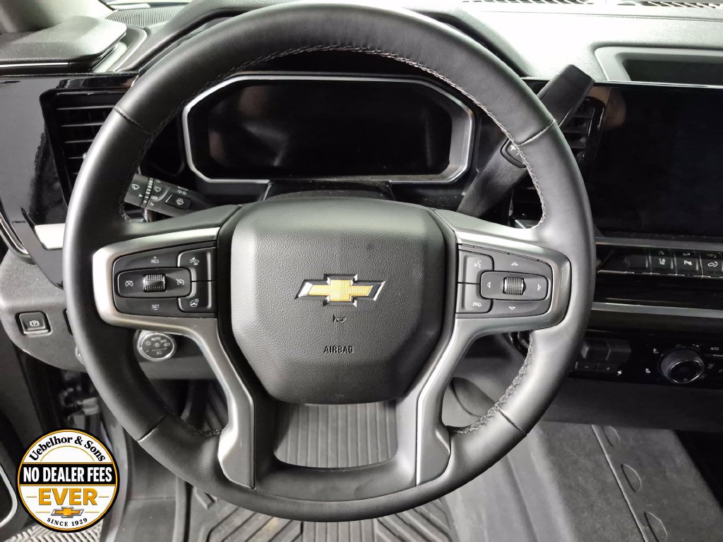Used 2026 Chevrolet Silverado 3500 LT w/ All Star Edition AWD/4WD image 11