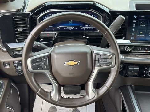 Used 2024 Chevrolet Silverado 2500 LTZ w/ LTZ Convenience Package image 11