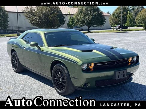 Used 2023 Dodge Challenger SXT AWD/4WD image 1