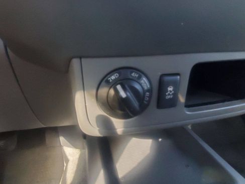 Used 2015 Nissan Frontier S image 24